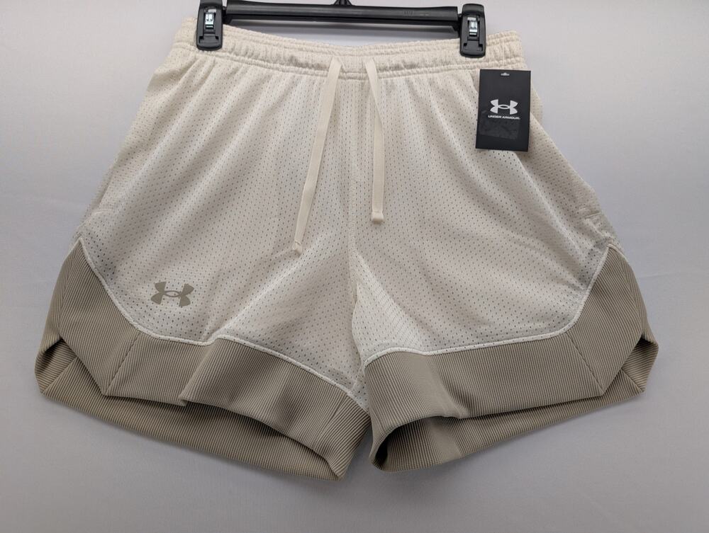 NWT Under Armour Men's UA Elevated Mesh Men's 5" Shorts in Stone size Small